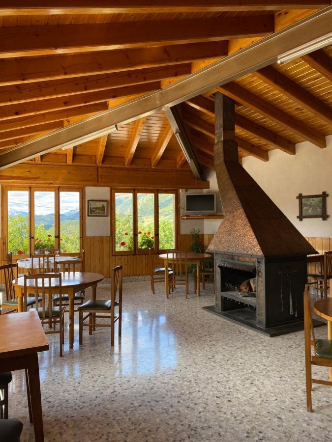 Hostal Alt Llobregat Castellar De N'Hug Eksteriør billede