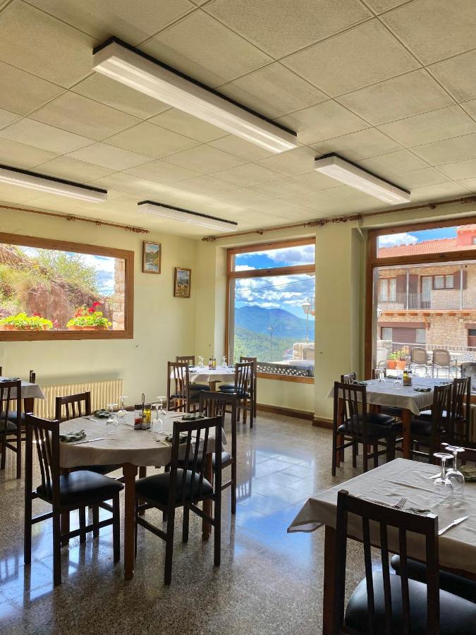 Hostal Alt Llobregat Castellar De N'Hug Eksteriør billede